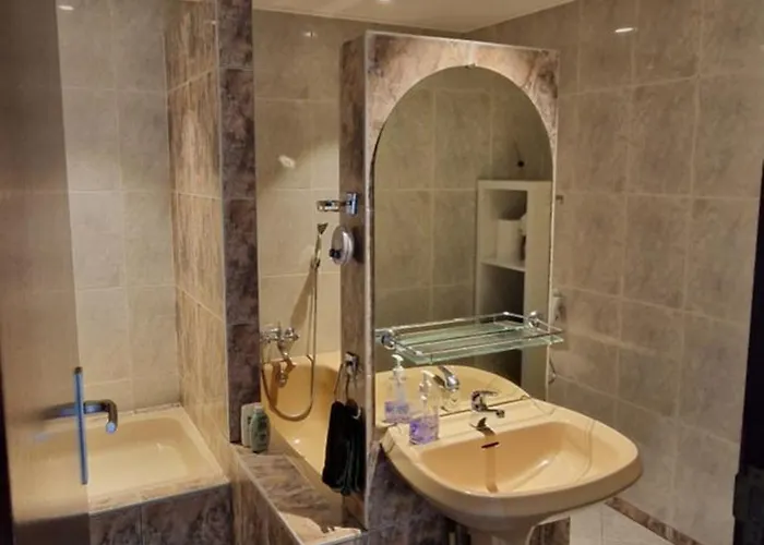 Апартаменты Chez Parrain *